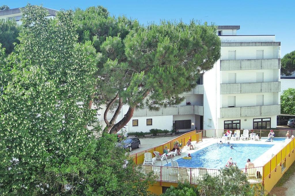 Apartment In Rosolina Mare With A Shared Pool Zewnętrze zdjęcie